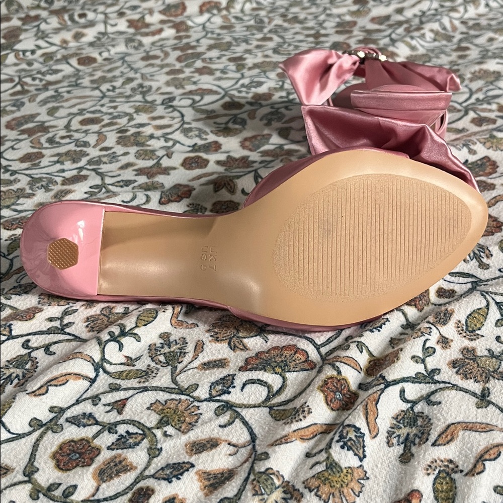 PrettyLittleThing Pink Satin Heels with Heart Detail - Picture 3 of 5